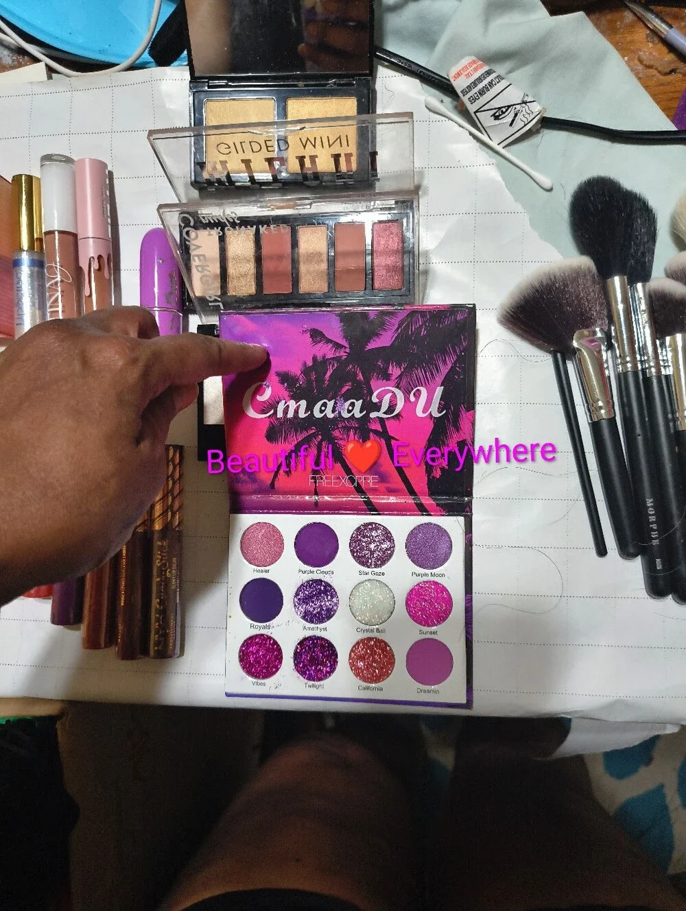 Vibrant Gloss Lipstick Collection - Multi Shade Set